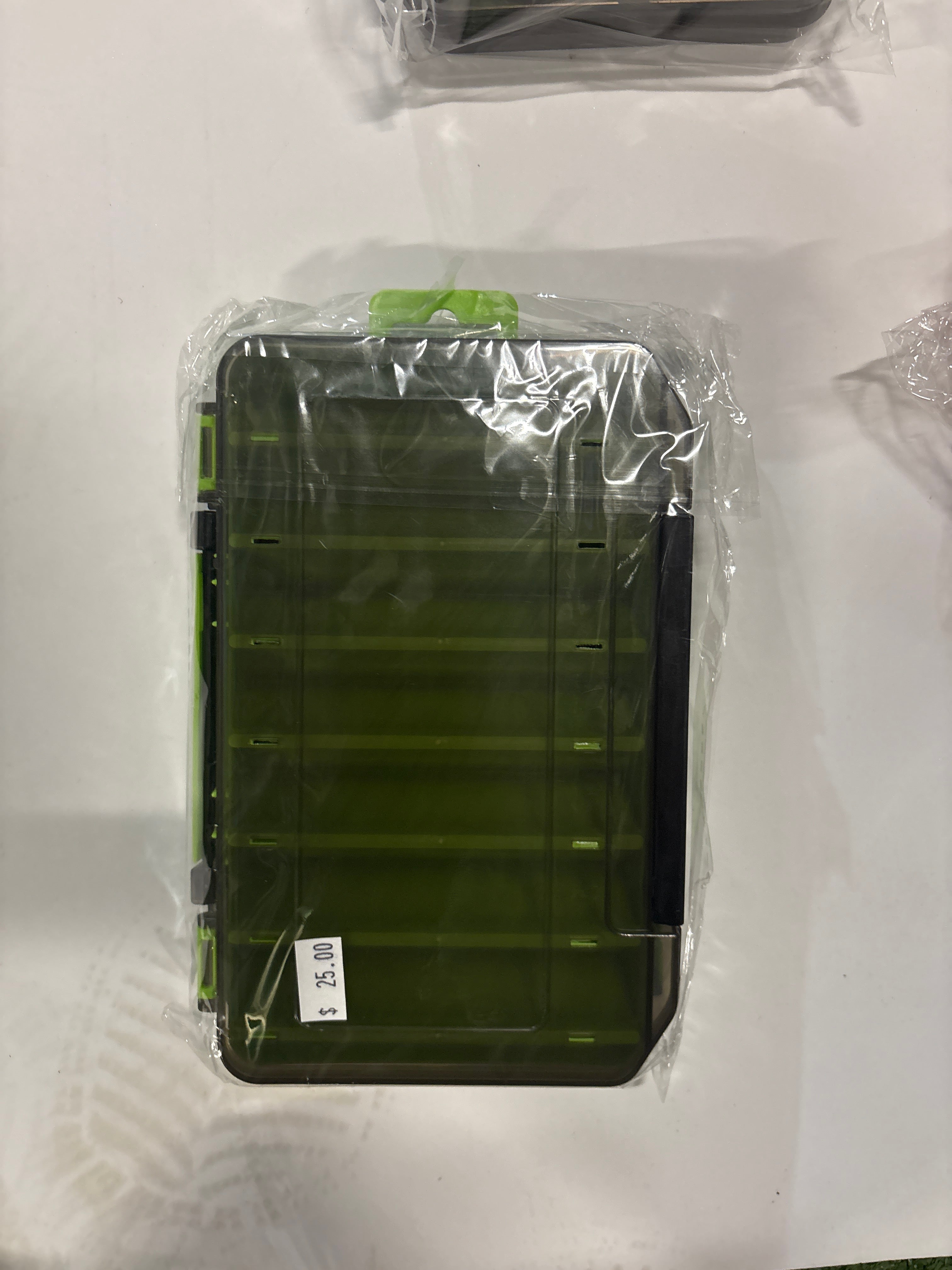 Zig zag tackle box medium