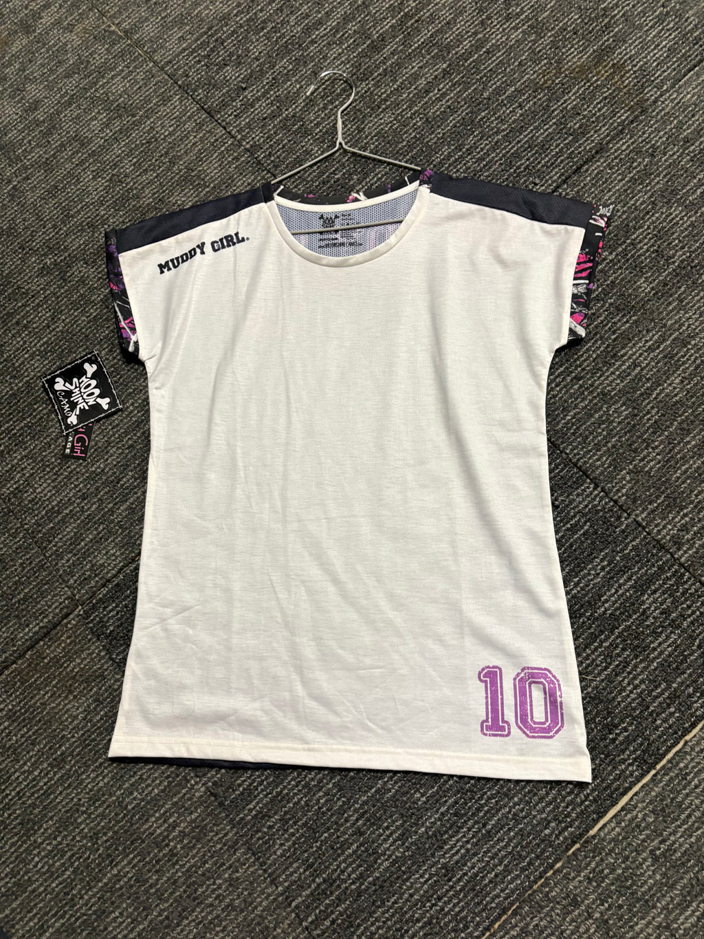 White muddy girl tee