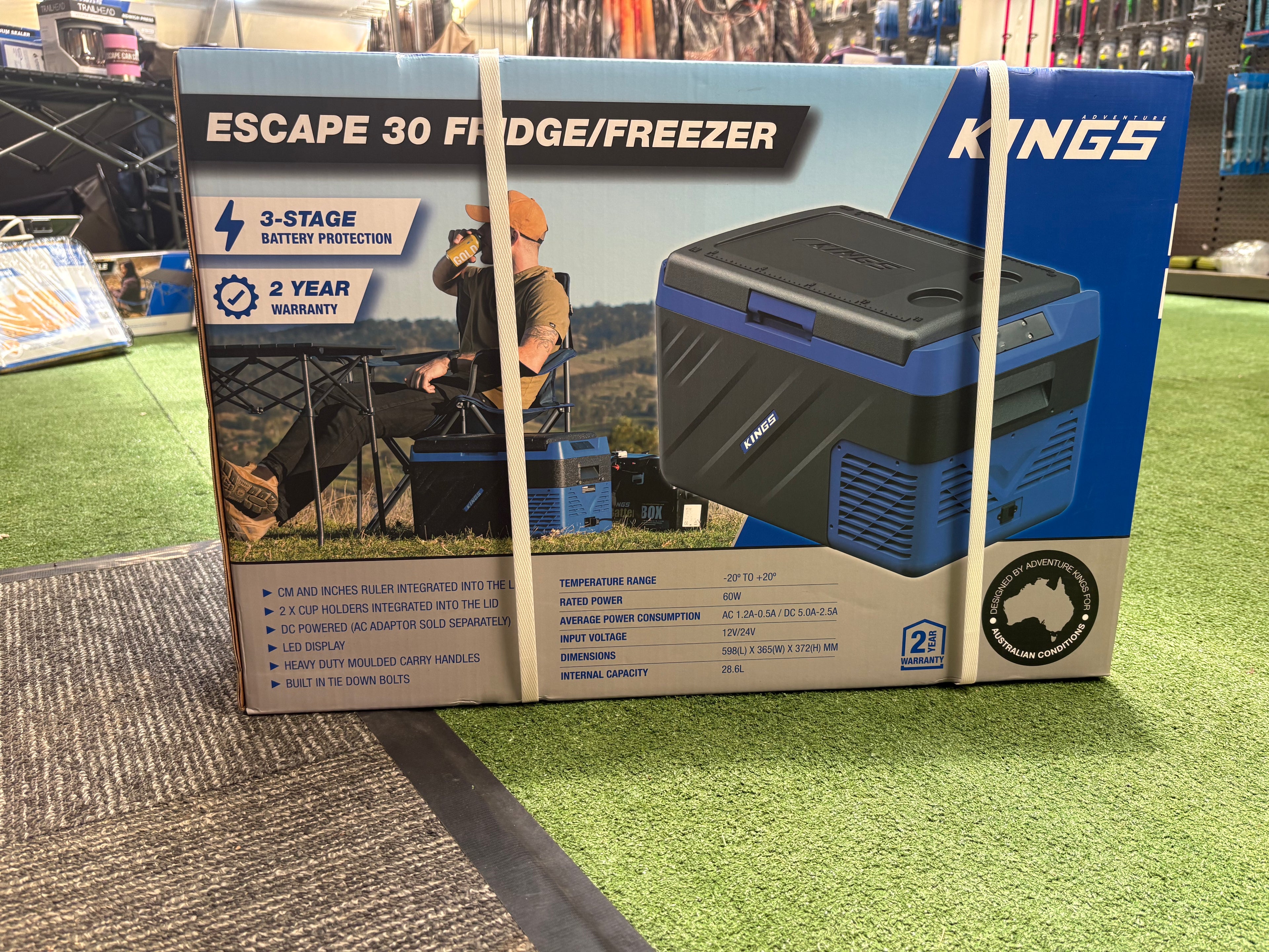 ESCAPE 30 fridge/freezer