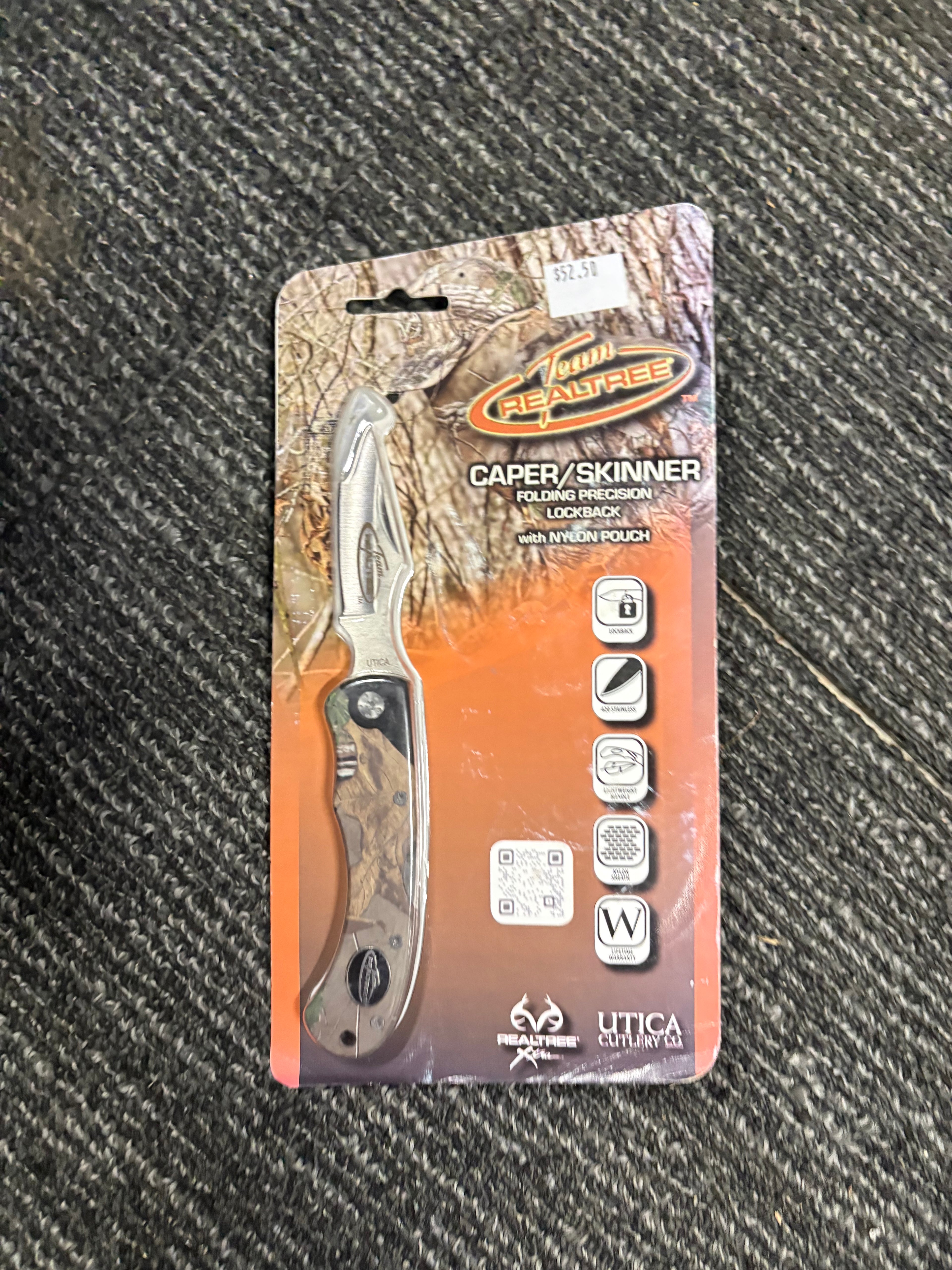 REALTREE folding carper