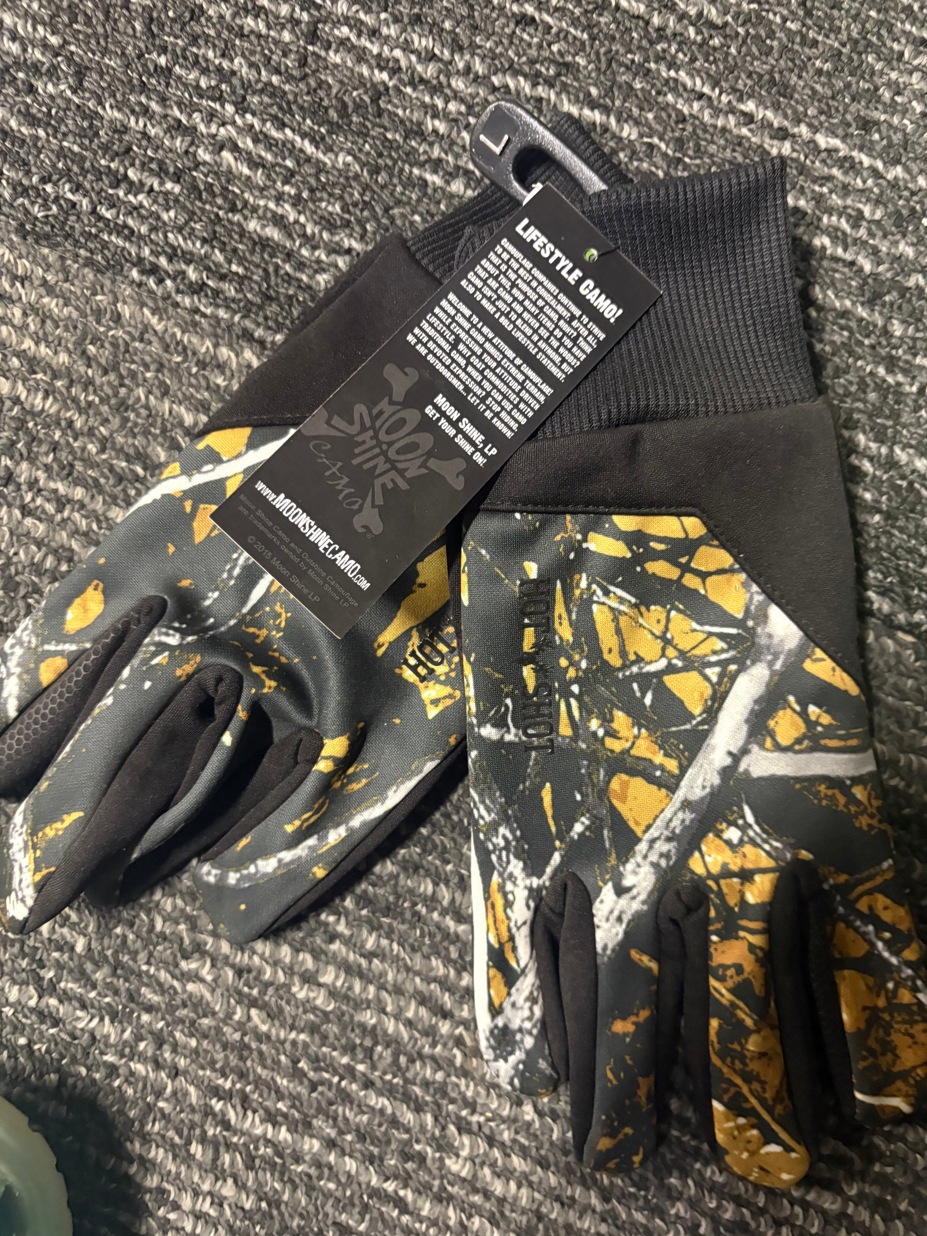 Winter gloves