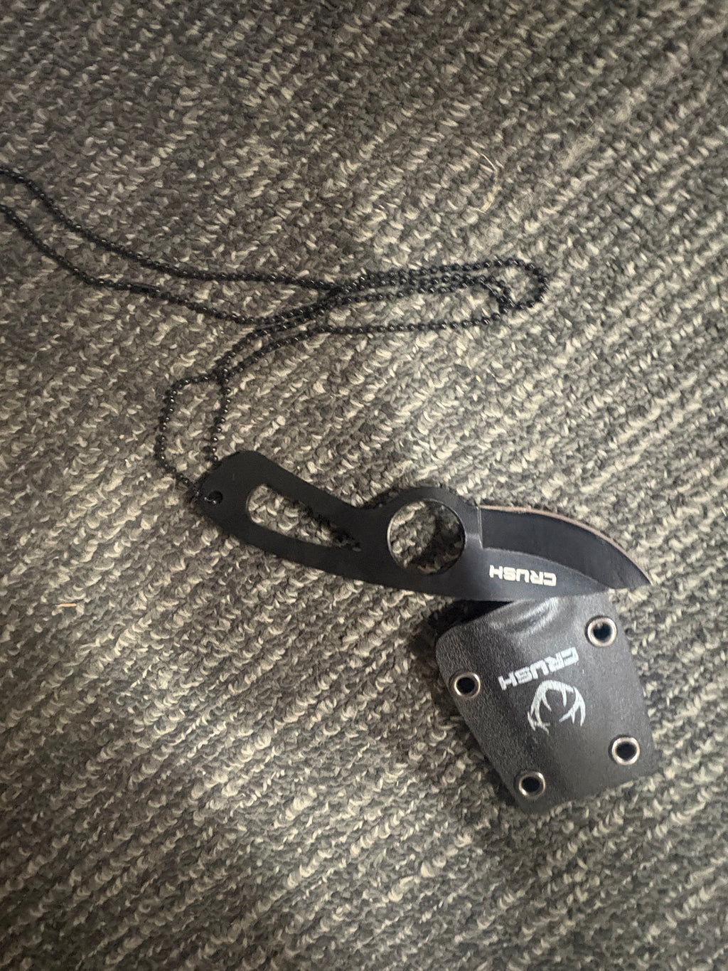 Short fixed blade